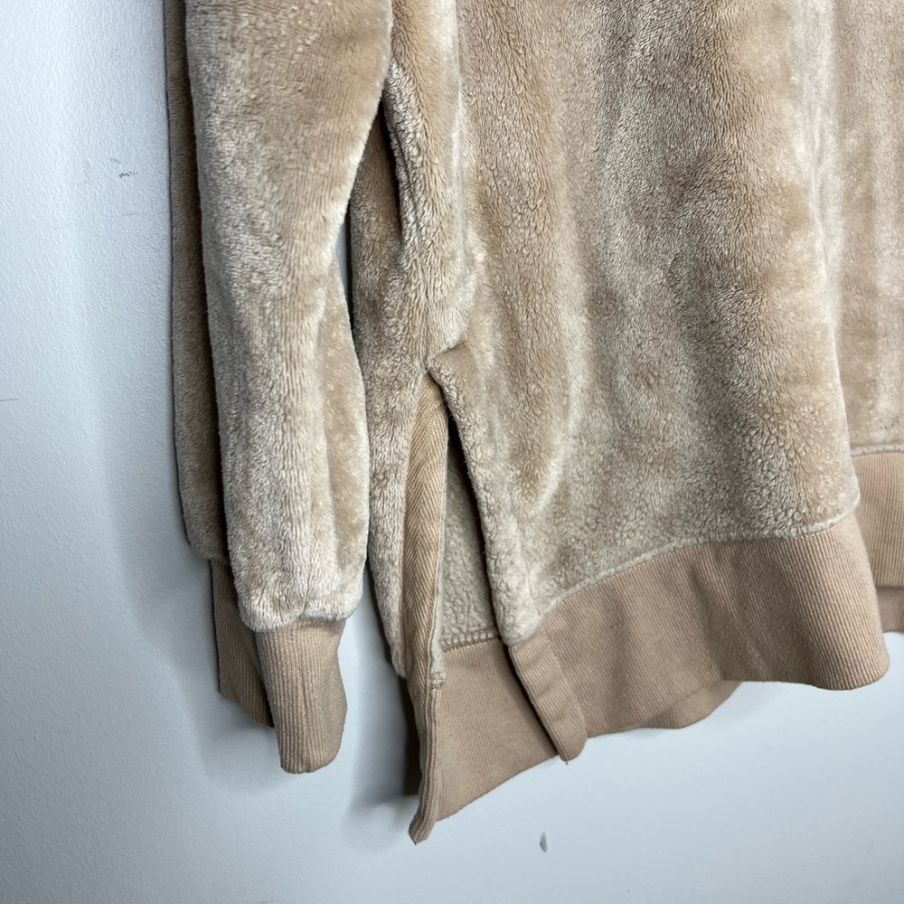 SO Tan Fleece Sweater Sweatshirt Cozy Top - Picture 2 of 4